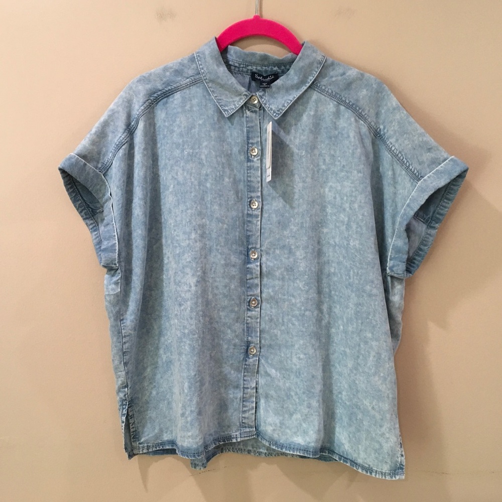 NWT Splendid Acid Wash Denim Look Button Down Blouse Chambray Top Womens XS